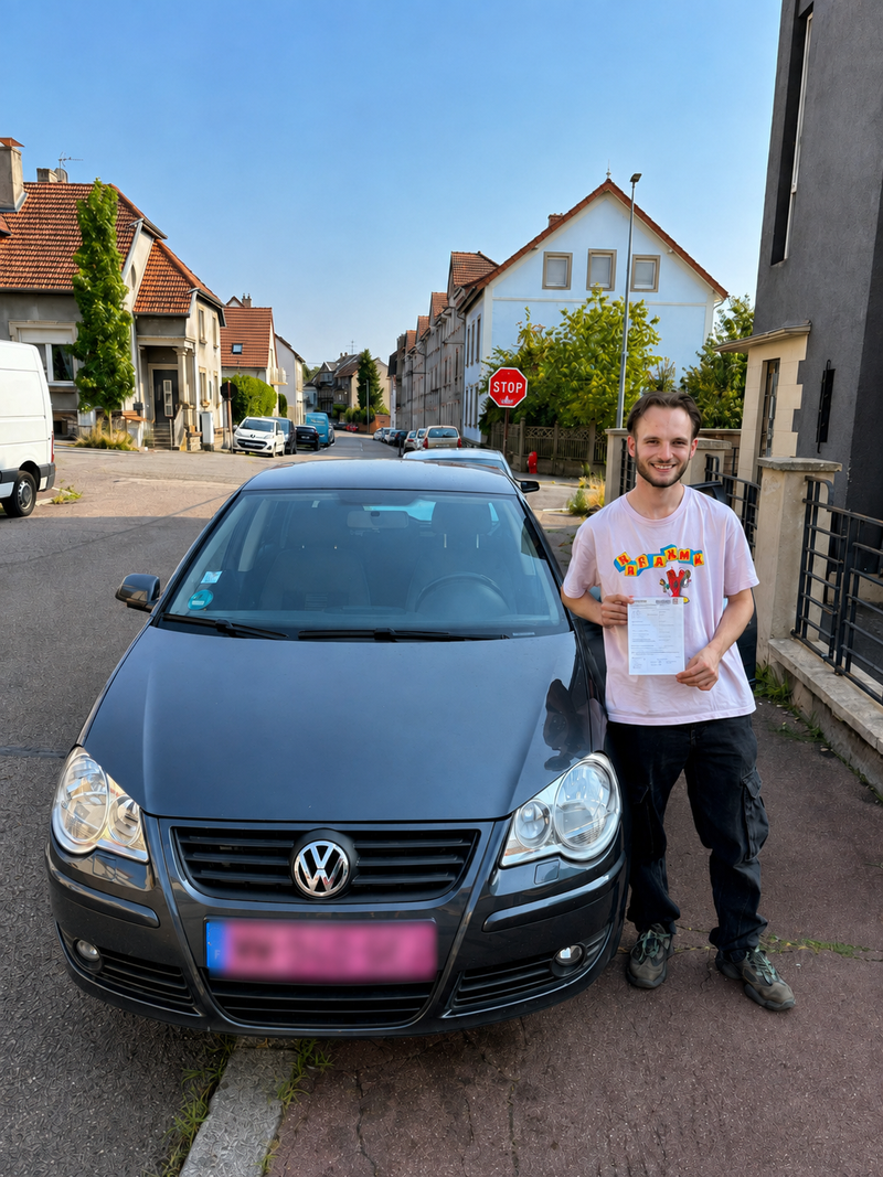 Volkswagen Polo grise — 2009